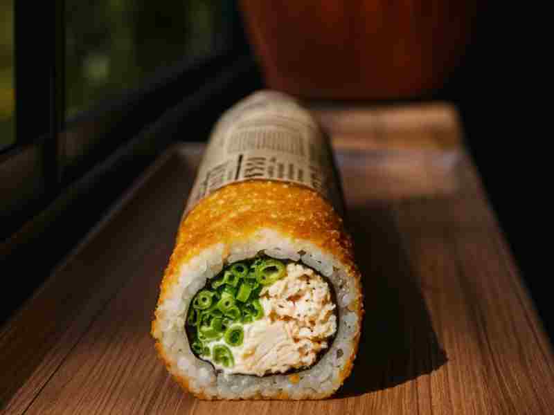 Pollo Queso y Cebollin - Handrolls - Roll21 Sushi Los Ángeles Chile